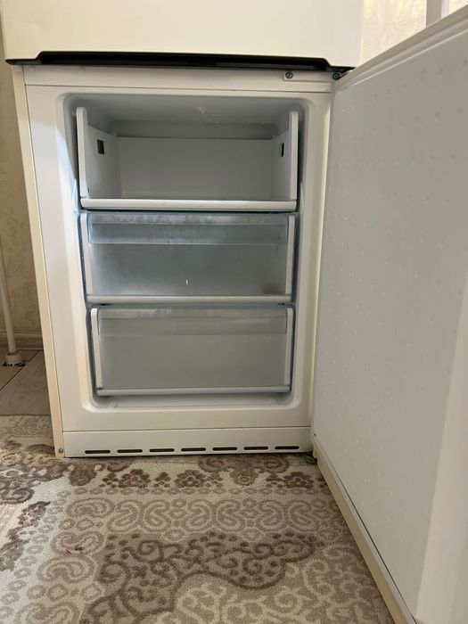 Холодильник бу сост идеал