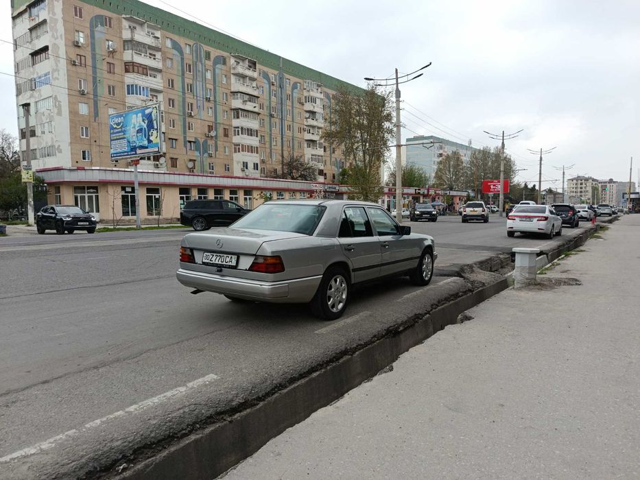 Мерседес w124 102мотор 2.3