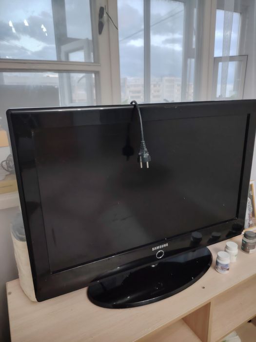 Телевизор SAMSUNG