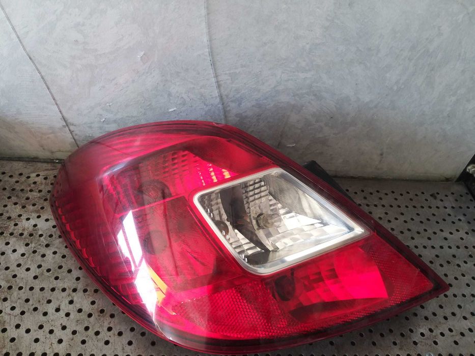 Stop tripla lampa stanga opel corsa d s07 13269050 89318811