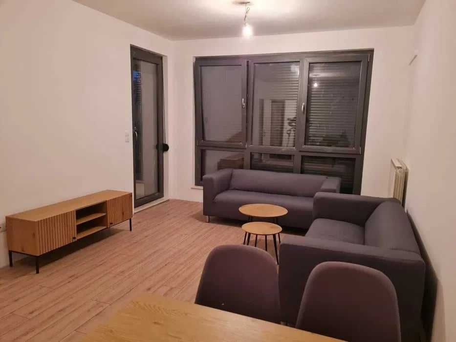 Двустаен апартамент под наем в жк. Сухата река