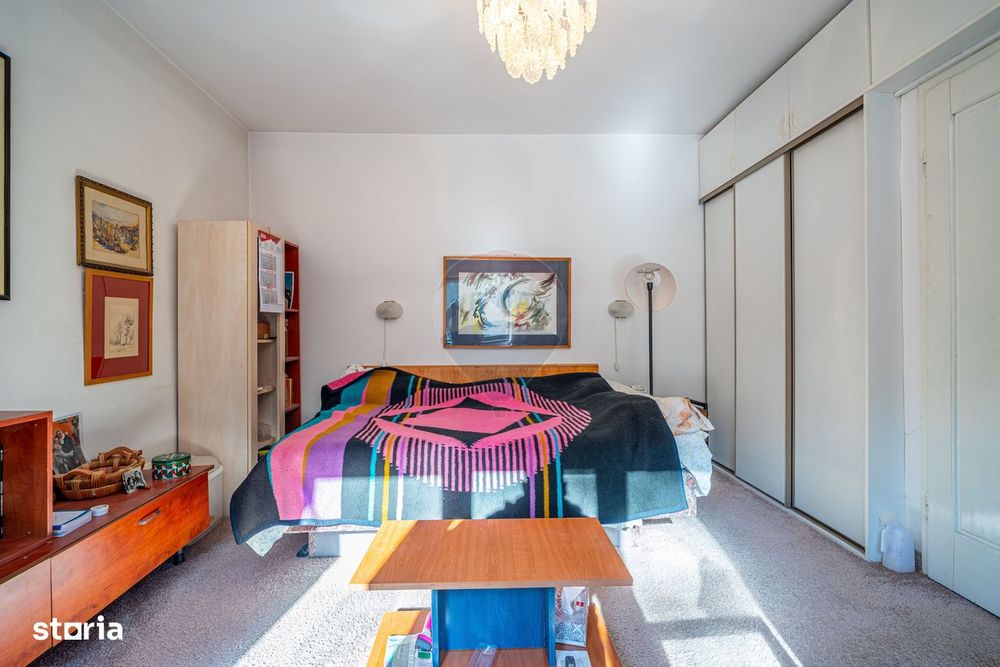 Vila cu 5 camere Sinaia, zonă liniștită, aproape de centrul statiunii