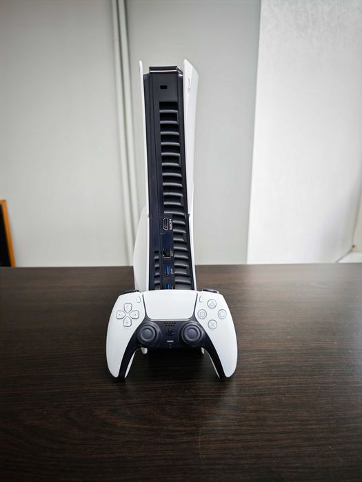 PlayStation 5 Slim 1TB Stare Buna