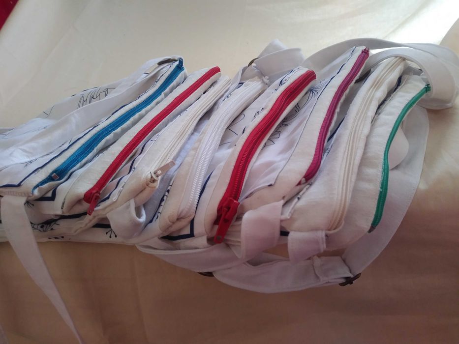 Traistute personalizate, lucrate manual (handmade)