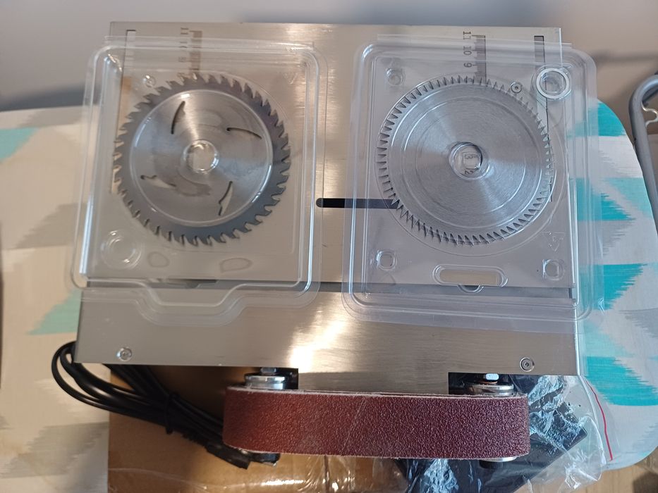 Fierastrau circular  electric, 300W, lama de 110mm, 7 viteze ajustabil