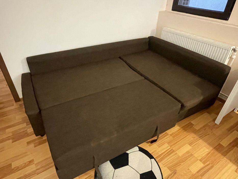 Canapea ikea culoare maro