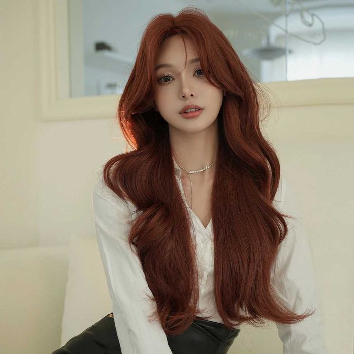 Оранжева перука с дълъг бретон