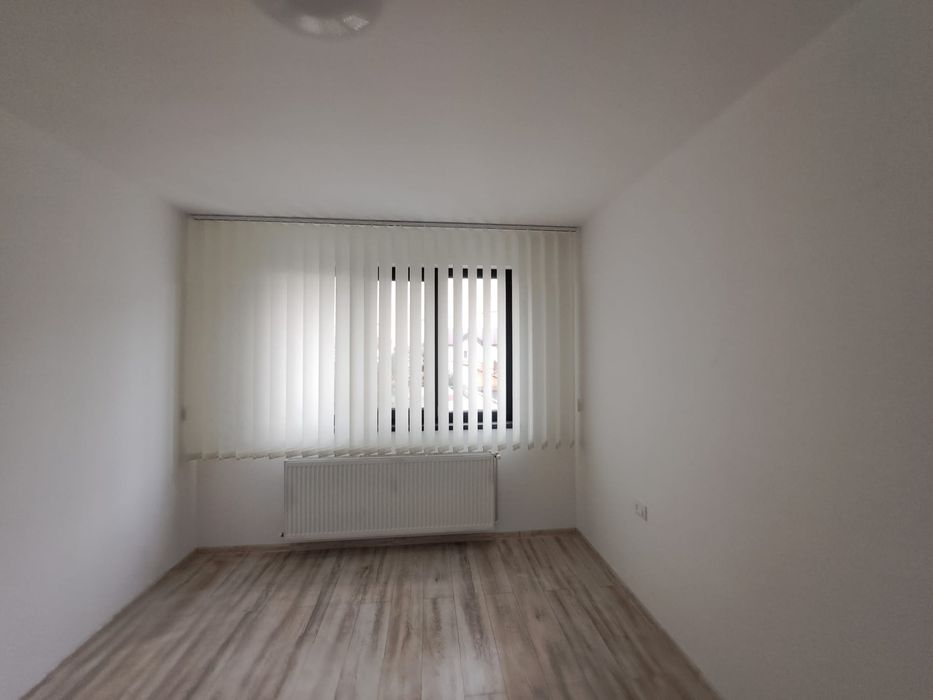 Închiriez spațiu birouri