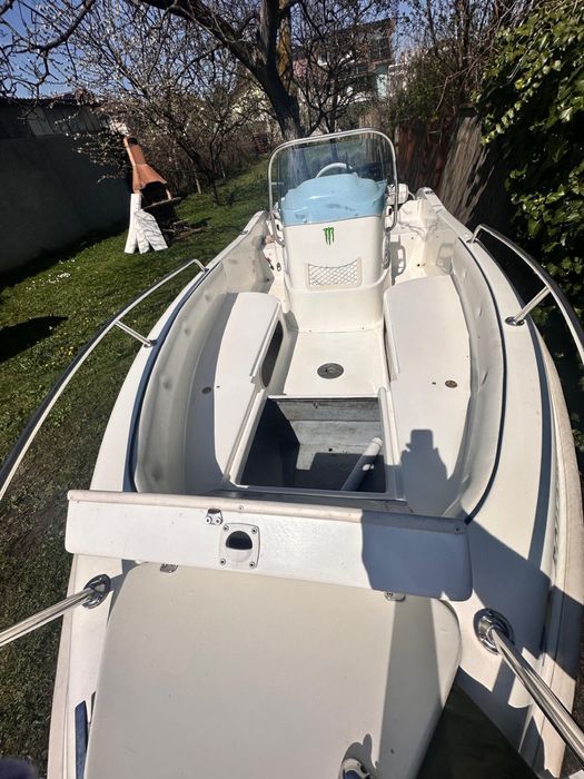 Barca Motor si Peridoc