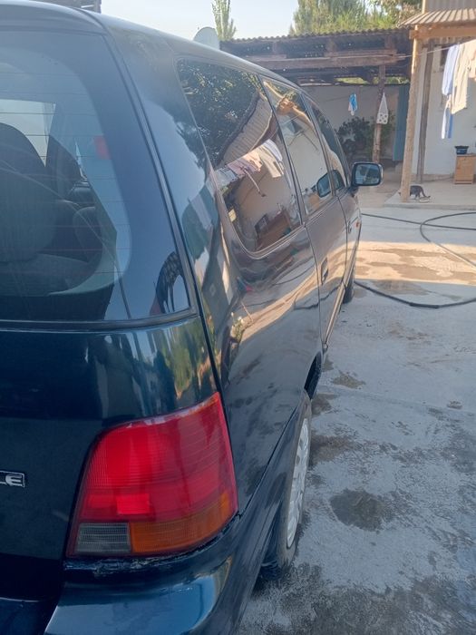 Хонда шатль сатылады