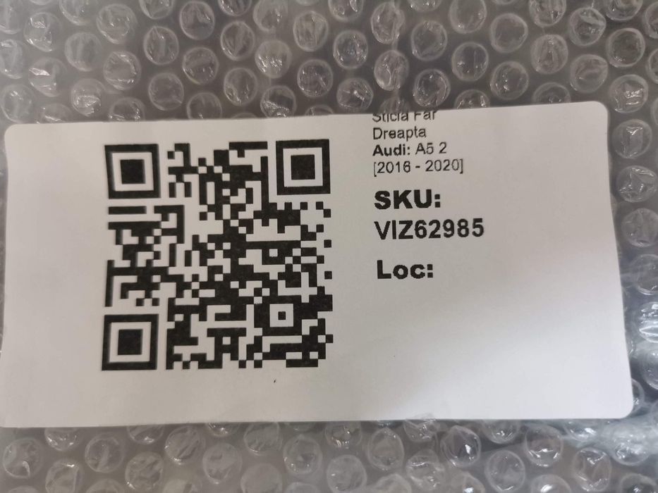 Ауди А5 / Audi A5 2 В добро състояние Дясно предно стъкло на фар