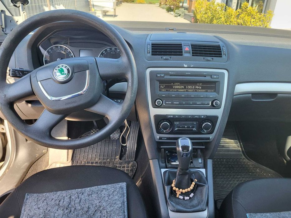 SKODA Octavia 2011 — imagine 2