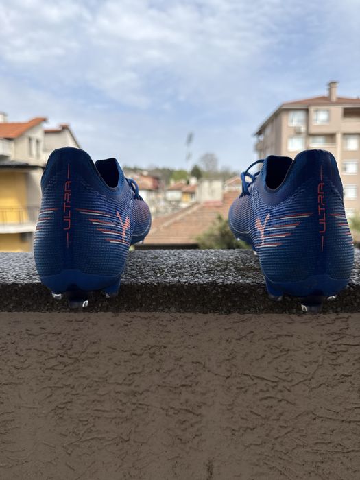 Футболни бутонки