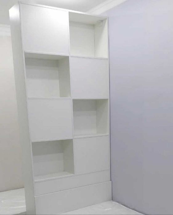 Кровать 90×2000, полки