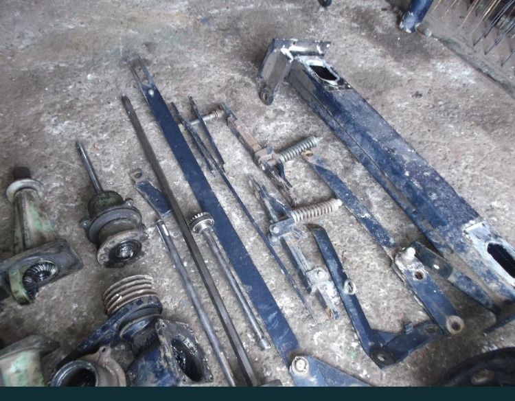 Cositoare Grendland si Deutz Fahr KM22 pt Piese