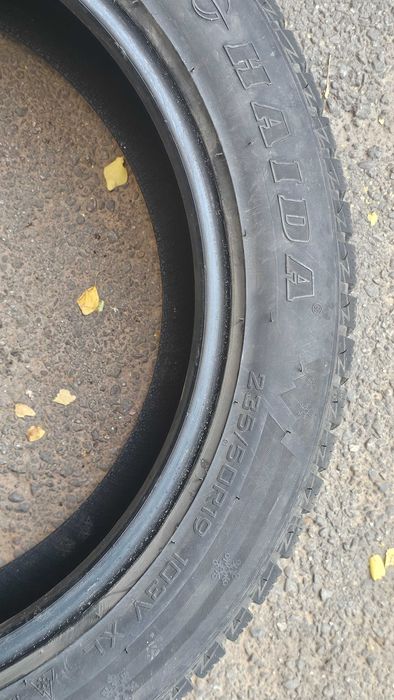Зимние шины 235/50/R19