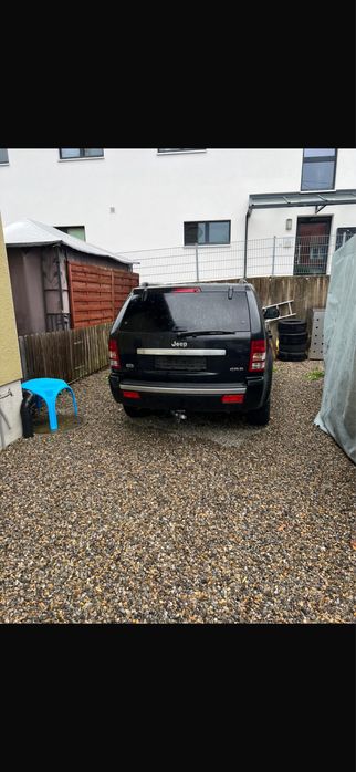 Se vinde jeep grand cherochee