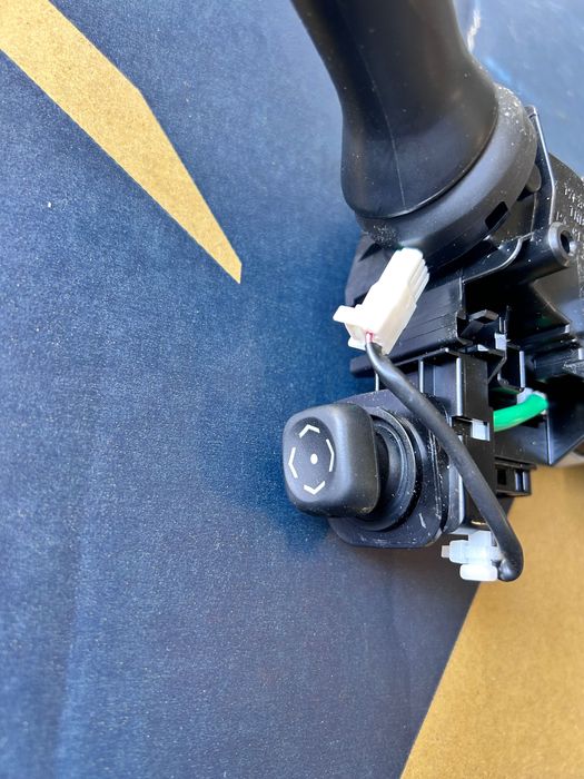 Airbag завеси и лосчета мигачи/фарове за TOYOTA AVENSIS T27