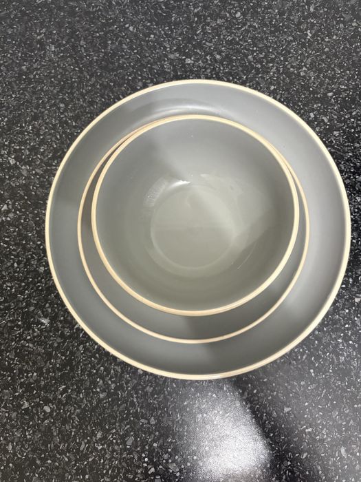 СРОЧНО Продам набор посуды