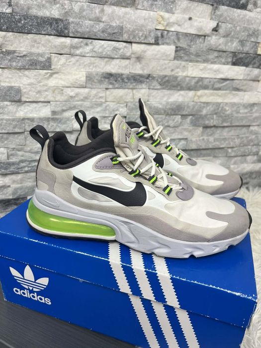 Nike Air Max 270 React.