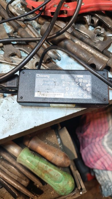 Блок питания для ноутбука 19V