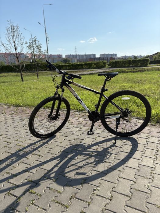Велосипед горный скоростной продам