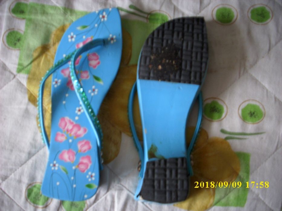 Дамско сабо на цветя