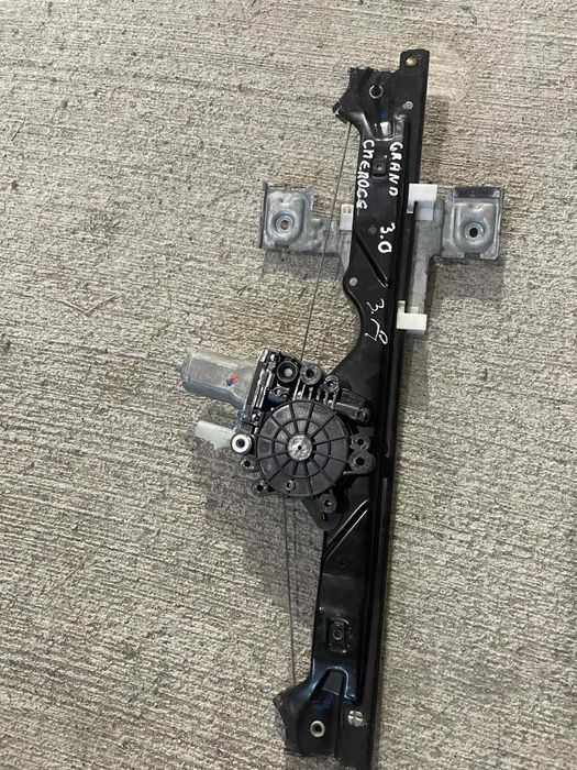 Машинка за задно дясно Ел стъкло за Jeep grand Cherokee wk 2005-2010