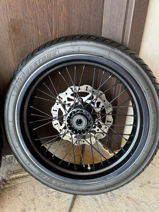Vând set roți supermoto ktm husqvarna beta