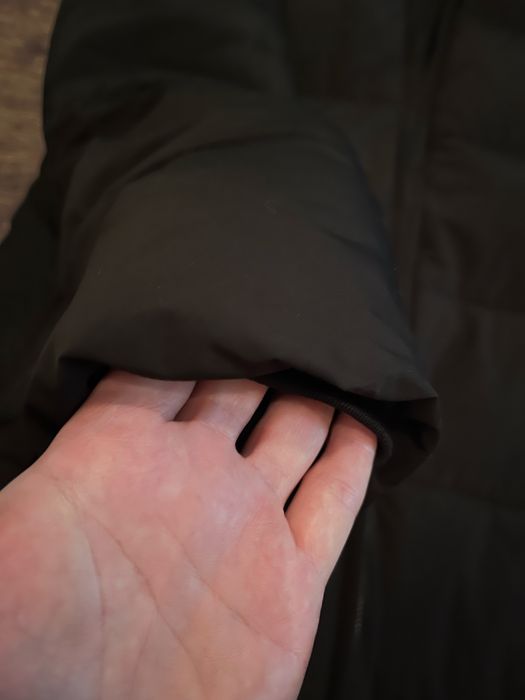 Продам куртку женскую