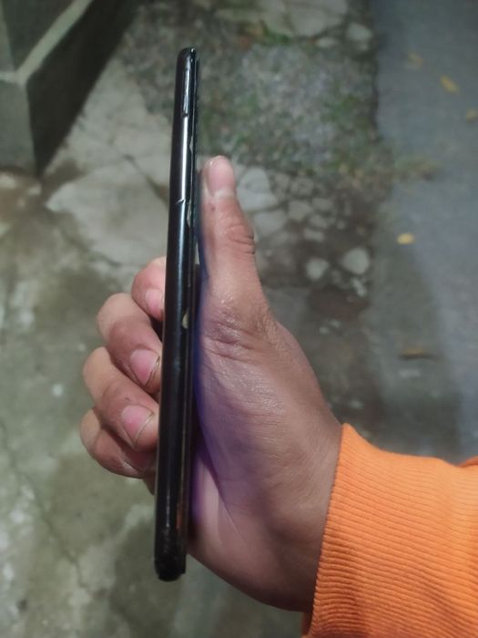 Honor 8s srochna narxi 300000 so'm