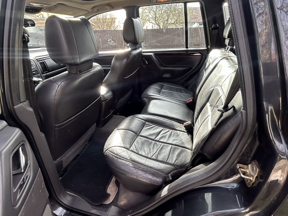 Vand jeep cherokee 3.2 Diesel 4x4 mic-mare Cutie automata