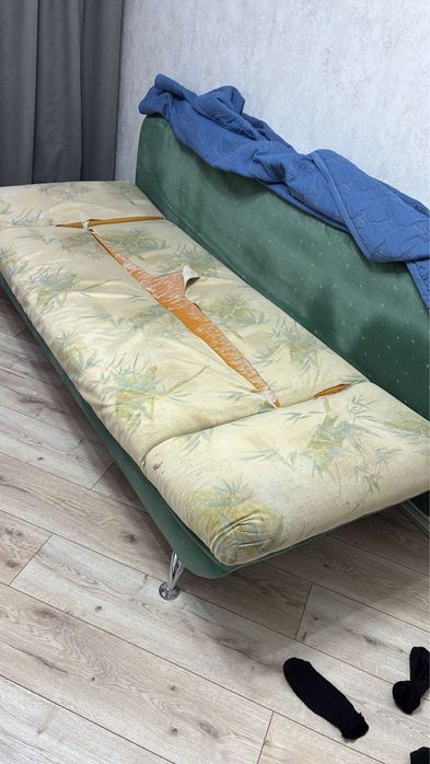 Диван отдам даром самомывоз