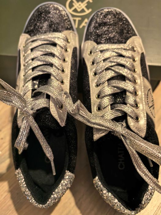 Чисто нови дамски кецове