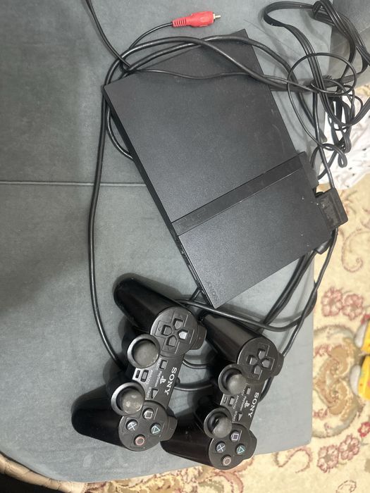 Плестейшн состояние отличное все работает диски все есть