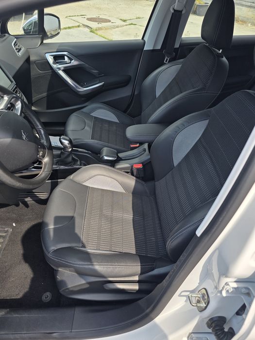 PEUGEOT 2008 2015 — imagine 4