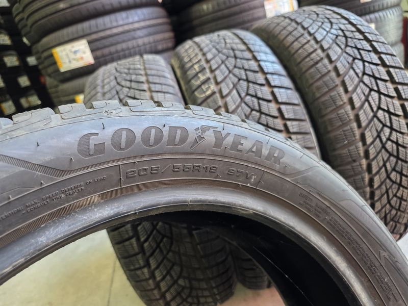205/55/19 GOODYEAR 4бр