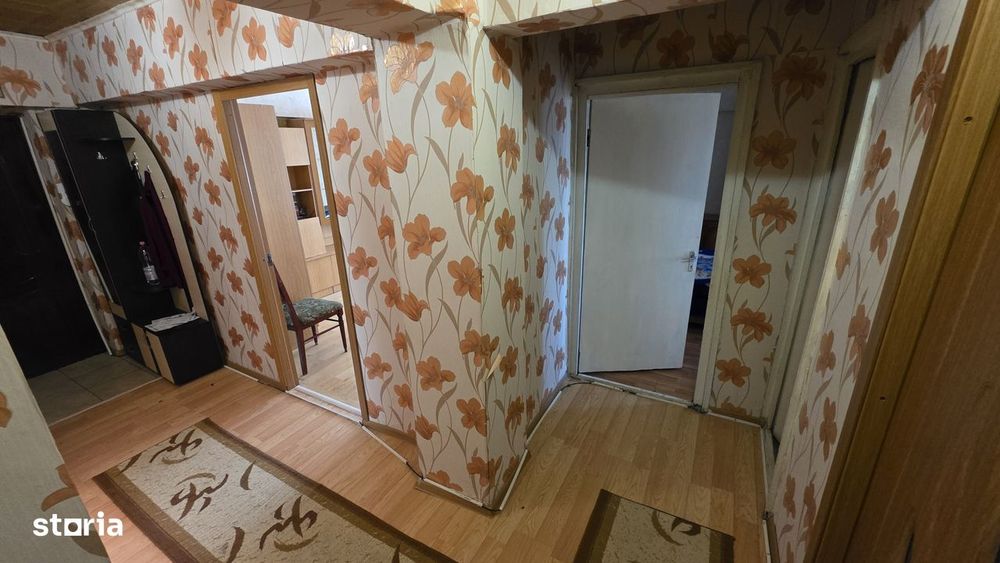 Vand ap cu 3 camere str. Musetelului