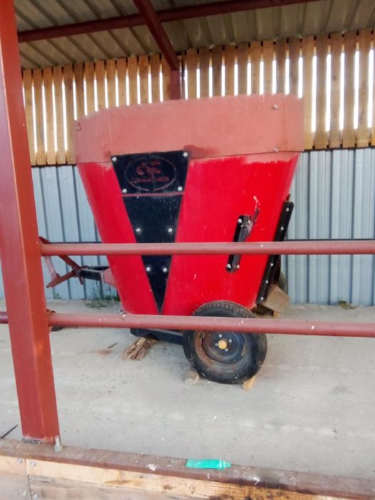 Трактор, миксер и косачка