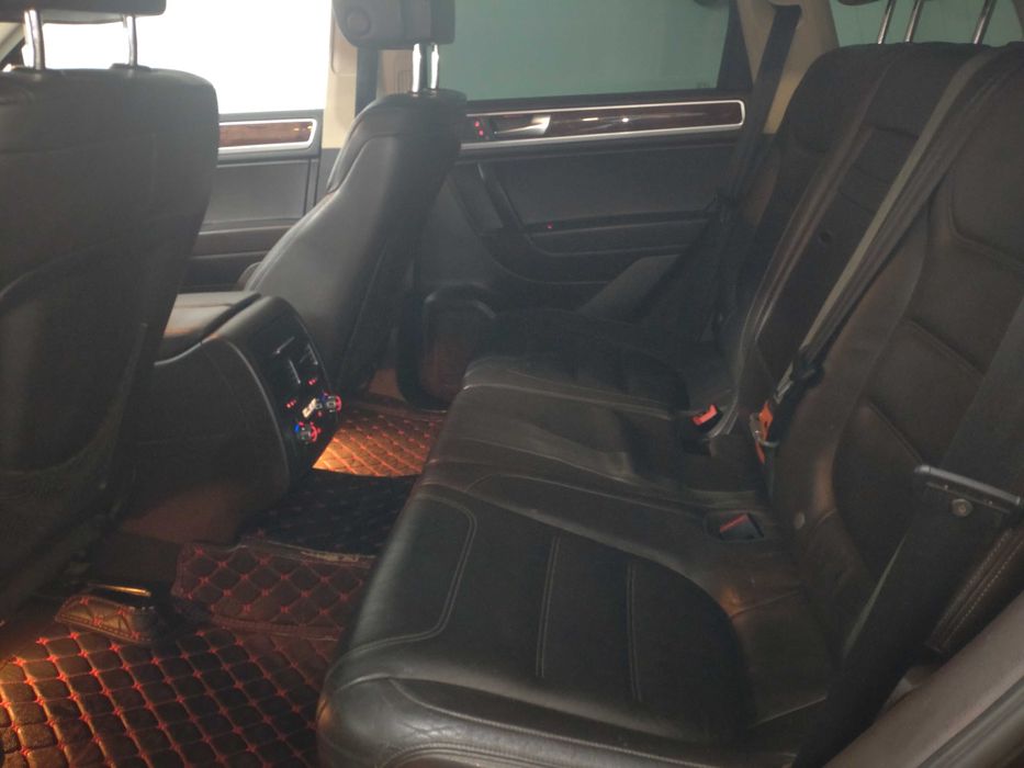 VW Touareg 7p an 2012, full option+extra,  190.000 KM