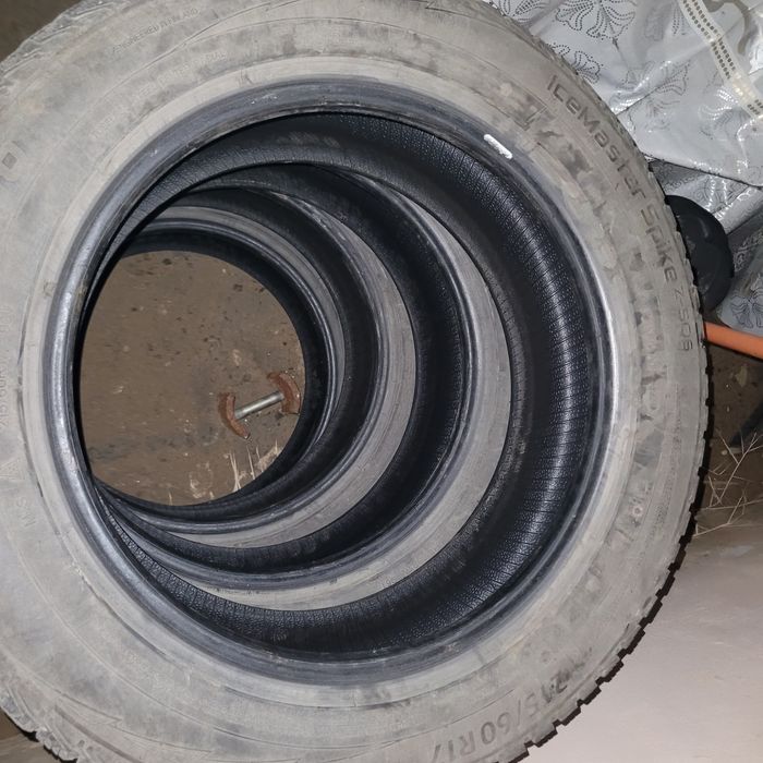 Шипы покрышка  215/60/R17