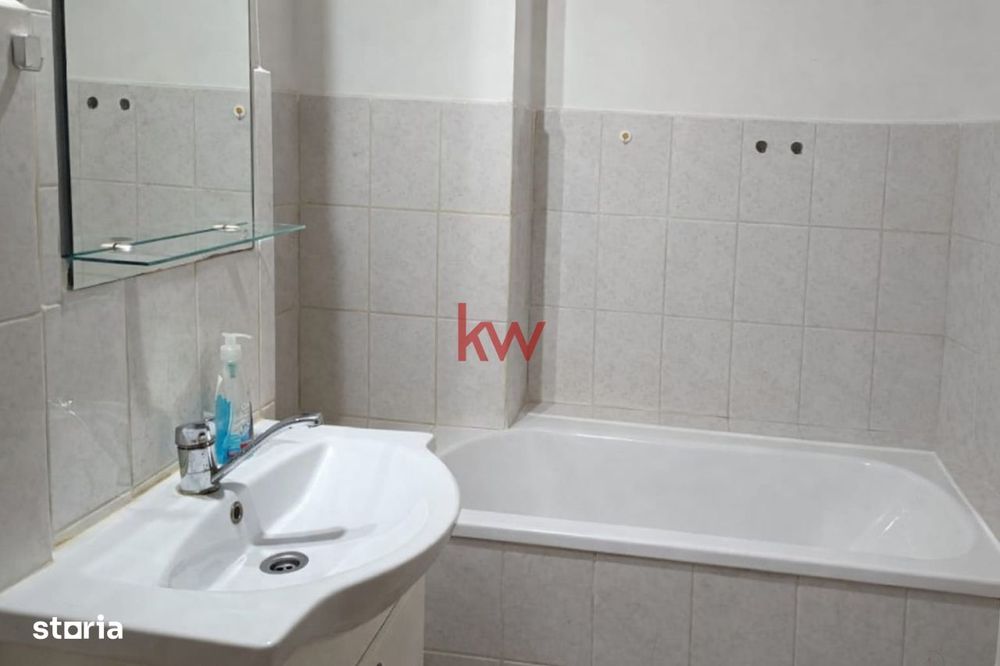 Apartamente 4 camere Cug, 2 bai, 2 balcoane, la strada principala!