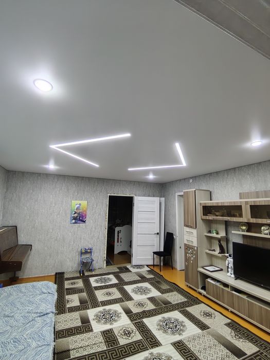 Натяжные потолки