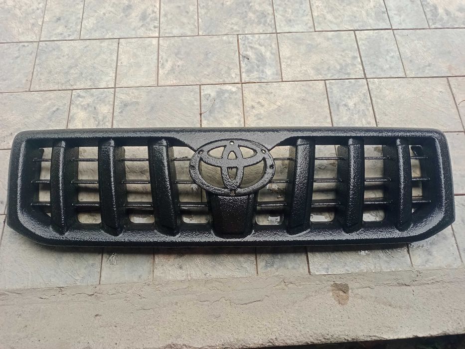 Решетка радиатора Prado120