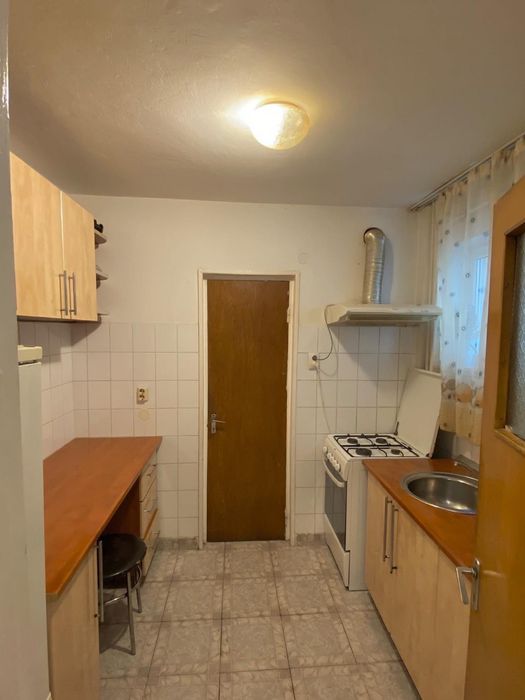Inchiriez apartament doua camere
