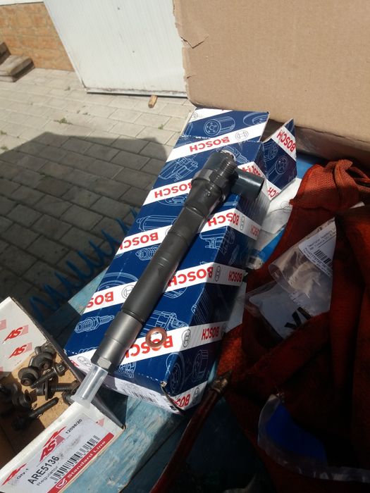 Injectoare sprinter 2.2 , C220, pompa înalte, bloc motor, piston