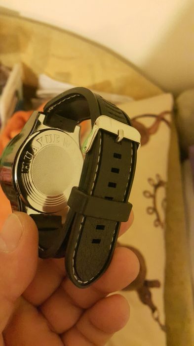 Елегантен часовник със запалка