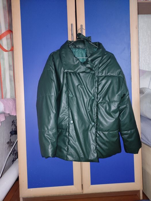 Продам куртку демисезонная