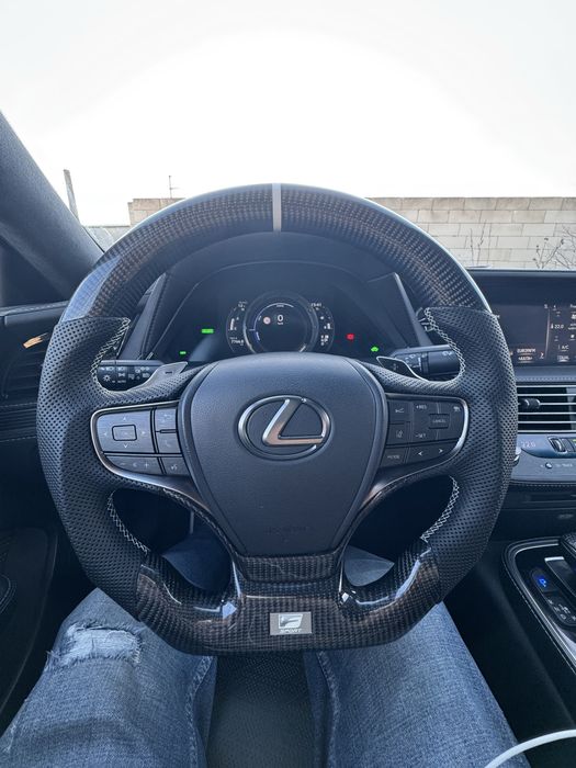 Volan Lexus Carbon real F-Sport ,piele,nou cu incalzire Ls , Es ,Ux