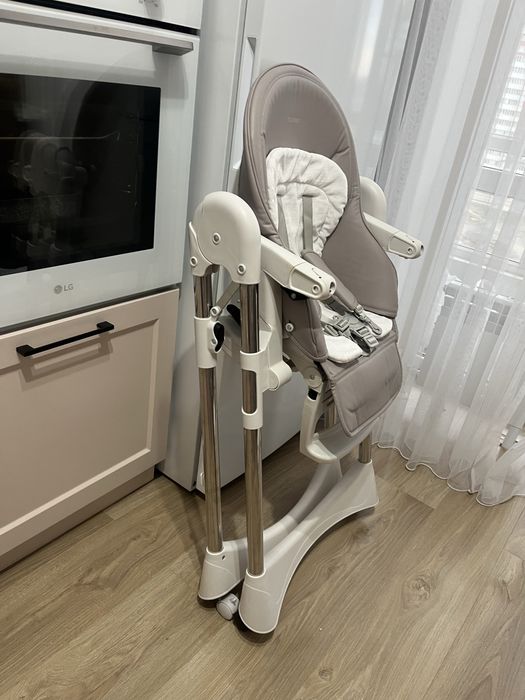 Детский стульчик для кормления